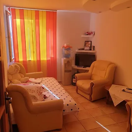 Diana Seaside Apartment *